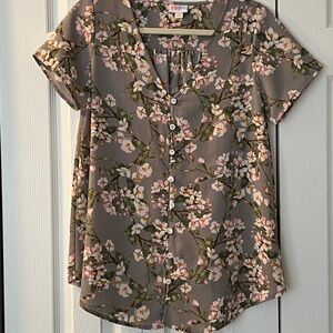 LuLaRoe Shannah blouse